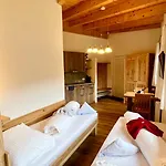Appartement Montanara &